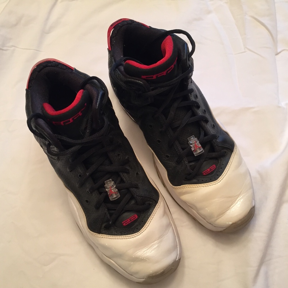 Jordan 11 B Loyal